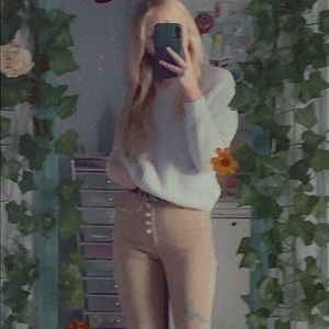 Meet your Posher, Trinity